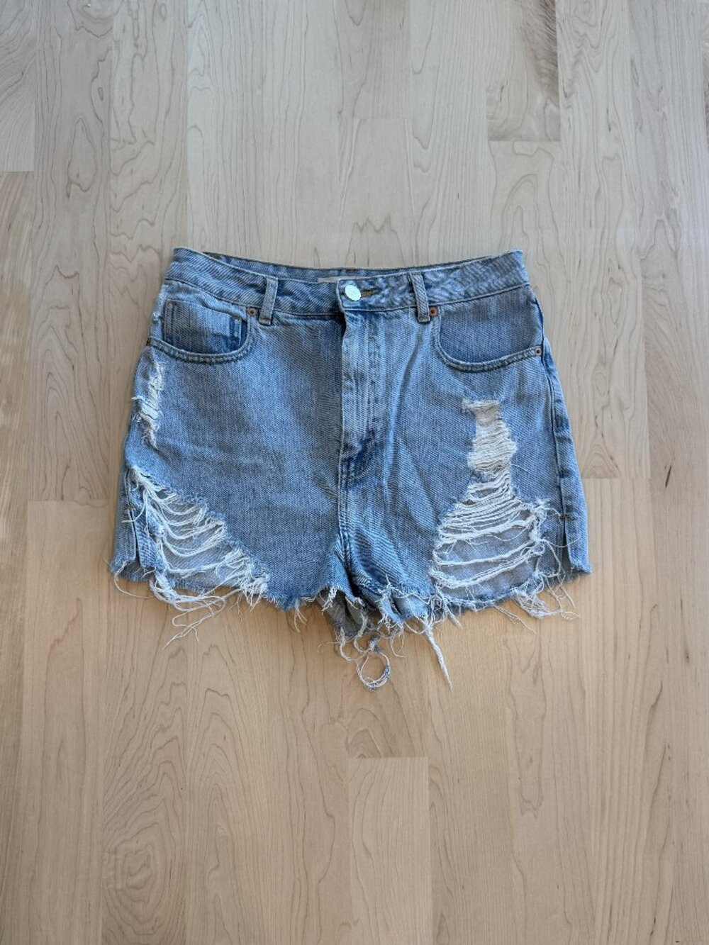 ASOS Light Wash Distressed Denim Cutoff Shorts High Rise Frayed